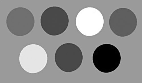 تصویر خاکستری شده دایره های رنگی