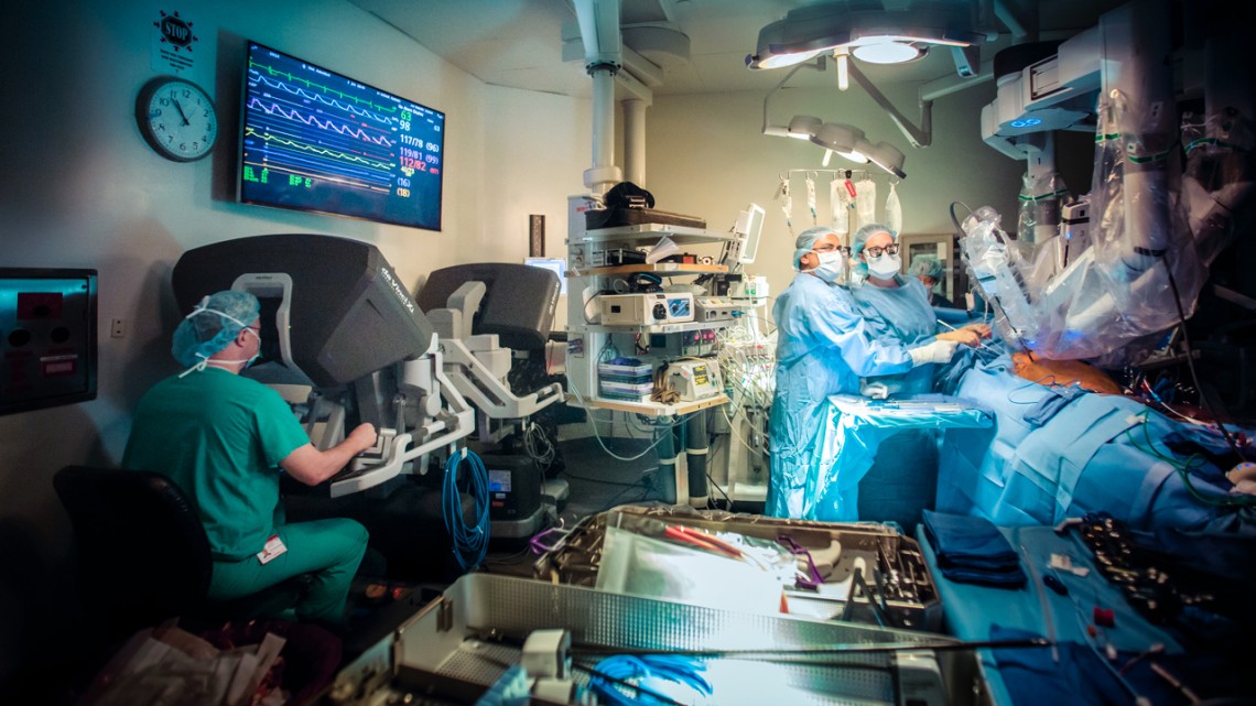 ربات جراحی با هوش مصنوعی