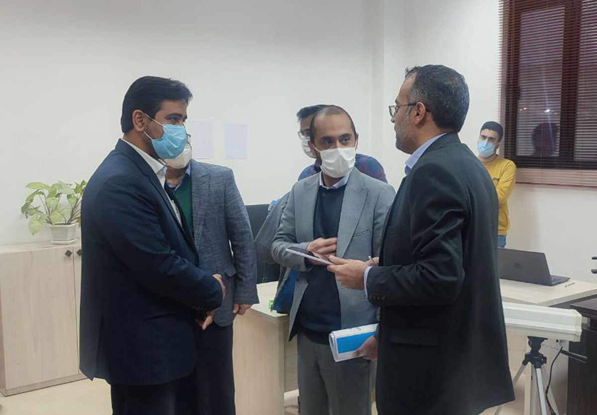 بازدید معاون وزارت عتف از شرکت دانش بنیان شهاب