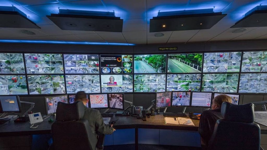 اتاق مانیتورینگ