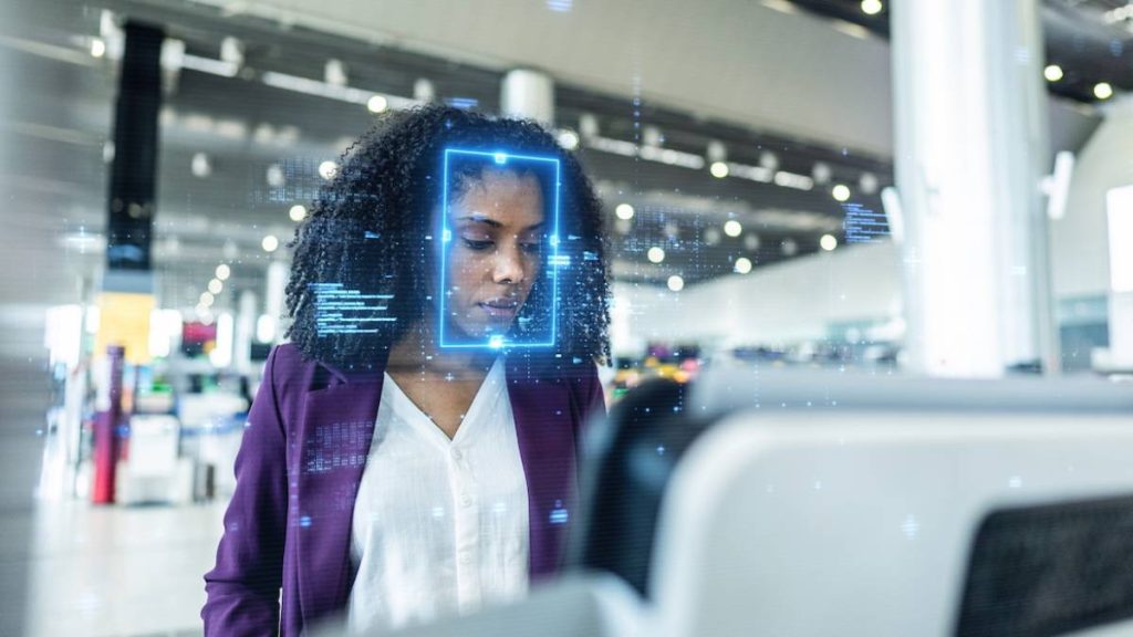 تشخیص چهره در فرودگاه