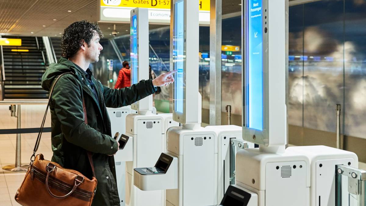 تشخیص چهره در فرودگاه