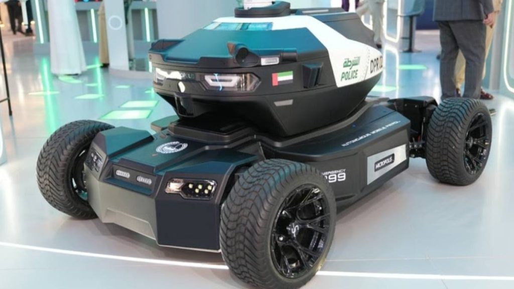 تکنولوژیهایی که پلیس هوشمند دبی برای تعقیب مجرمان استفاده میکند! 3 پلیس هوشمند