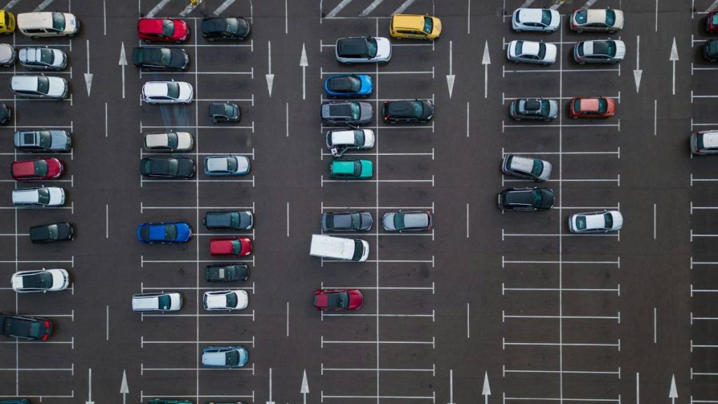 مدیریت پارکینگ عمومی با هوش مصنوعی 2 مدیریت پارکینگ عمومی با هوش مصنوعی