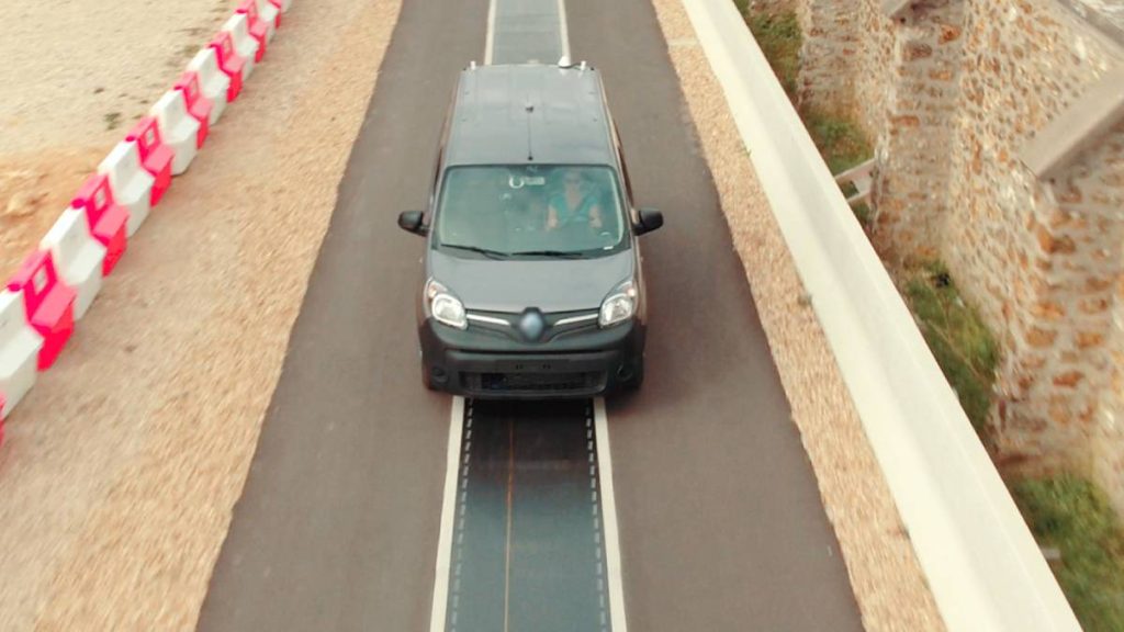 جاده های هوشمند که خودروها را شارژ میکنند! 3 جاده های هوشمند